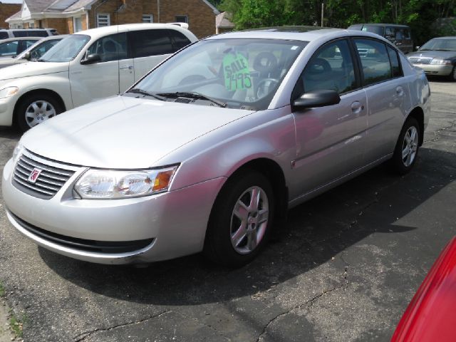 2007 Saturn Ion SLE - ONE Owner Clean Carfax