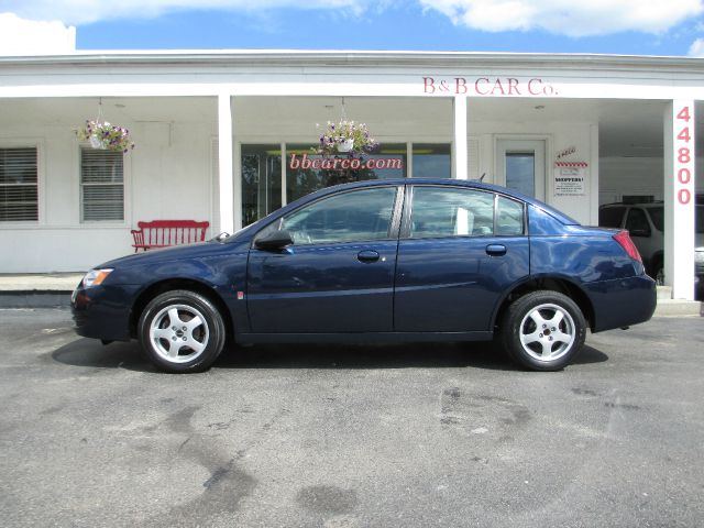 2007 Saturn Ion SLE - ONE Owner Clean Carfax