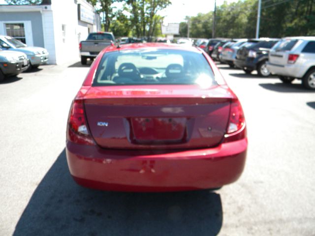 2007 Saturn Ion SLE - ONE Owner Clean Carfax