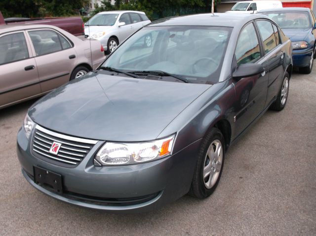 2007 Saturn Ion SLE - ONE Owner Clean Carfax