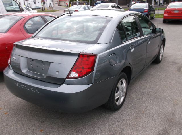 2007 Saturn Ion SLE - ONE Owner Clean Carfax