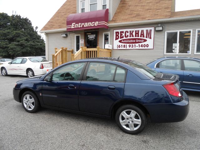 2007 Saturn Ion SLE - ONE Owner Clean Carfax