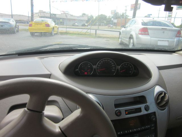 2007 Saturn Ion SLE - ONE Owner Clean Carfax