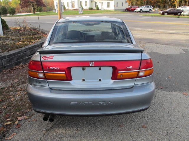 2002 Saturn L300 Unknown