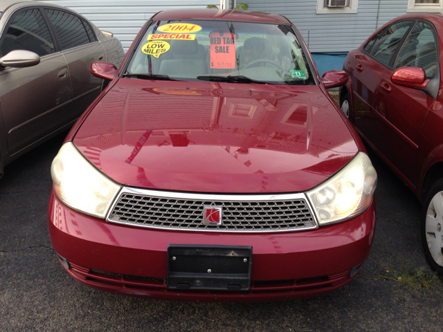 2004 Saturn L300 Sedan W/leather