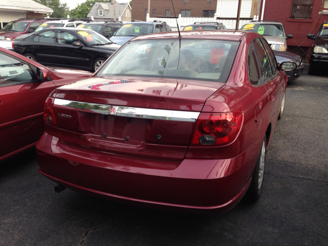 2004 Saturn L300 Sedan W/leather