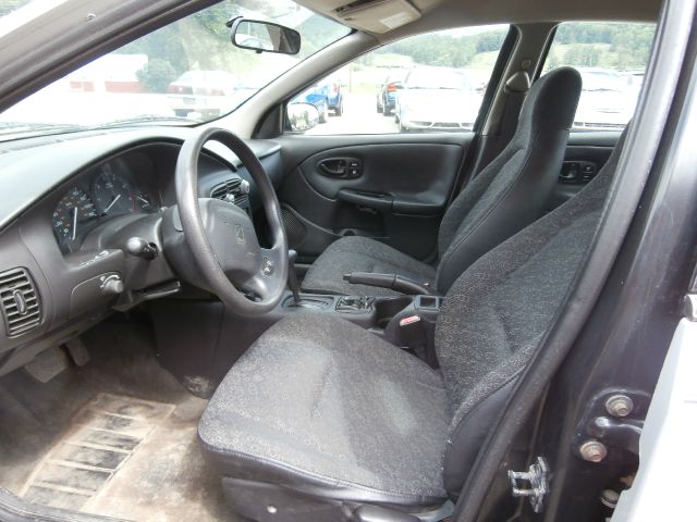 2001 Saturn L Series Unknown