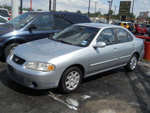 2002 Saturn L Series 2WD Eddie Bauer