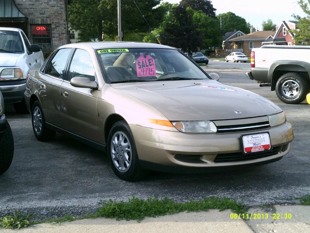 2002 Saturn L Series 2WD Eddie Bauer