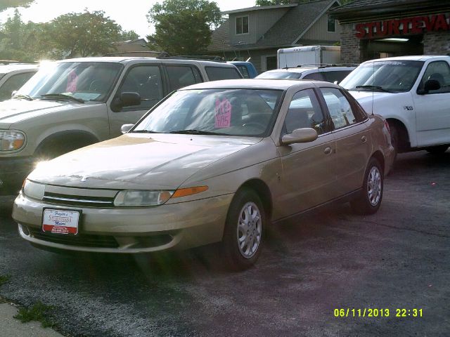 2002 Saturn L Series 2WD Eddie Bauer