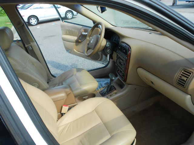 2002 Saturn L Series 2