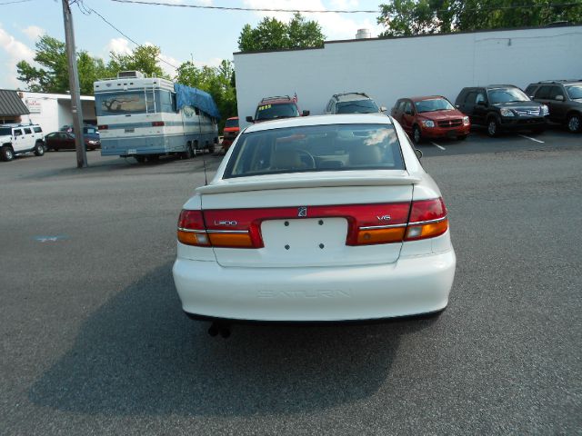 2002 Saturn L Series 2