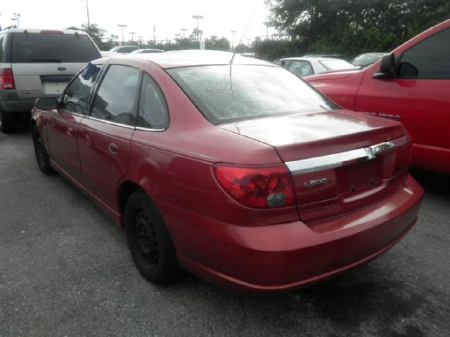 2003 Saturn L Series 2WD Eddie Bauer