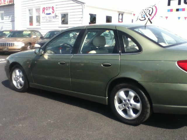 2003 Saturn L Series 2WD Eddie Bauer