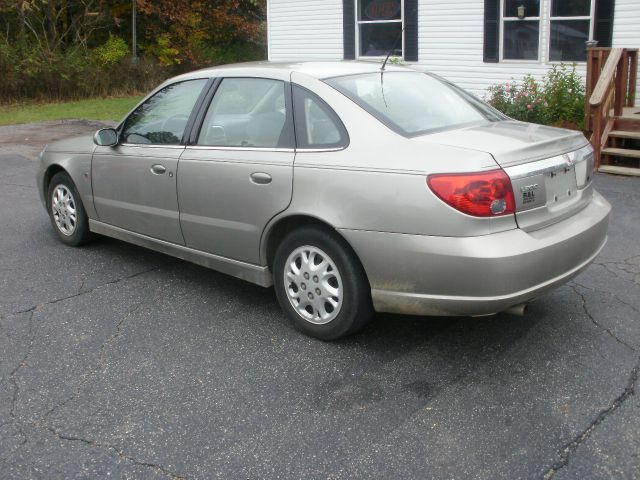 2003 Saturn L Series 2WD Eddie Bauer