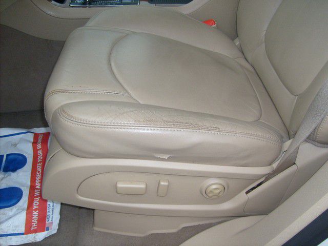 2008 Saturn Outlook E63 AMG Sedan 4D