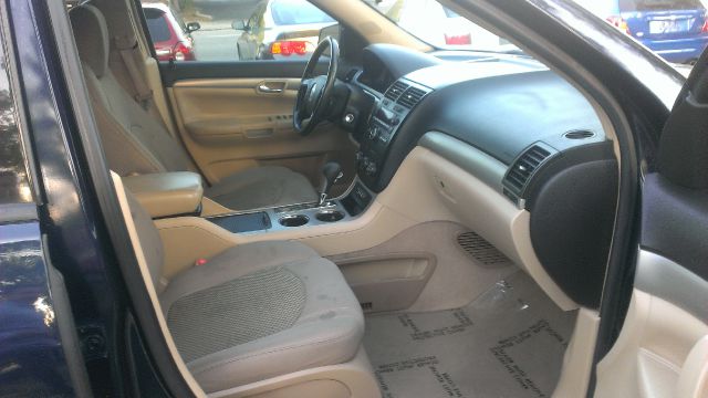 2008 Saturn Outlook 4WD 4dr VP