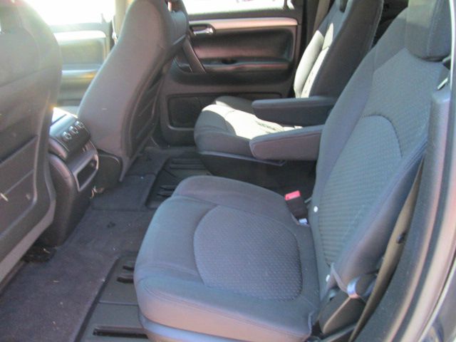 2009 Saturn Outlook 4WD 4dr VP