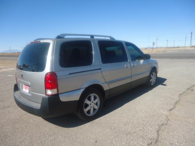 2005 Saturn Relay Touring W/nav.sys