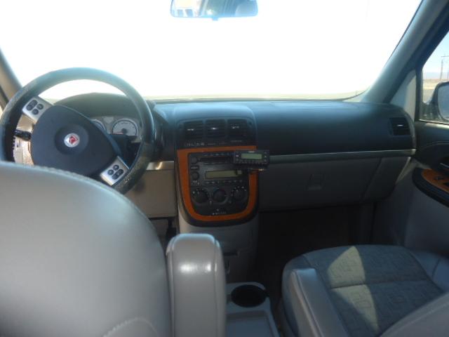 2005 Saturn Relay Touring W/nav.sys