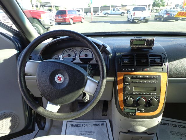 2005 Saturn Relay 2dr 3.8L Auto Track