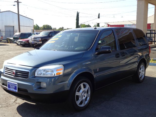 2005 Saturn Relay 2dr 3.8L Auto Track