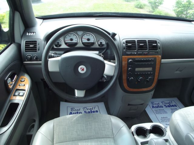 2006 Saturn Relay GT WITH Leather And Sunroof