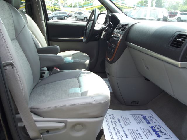 2006 Saturn Relay GT WITH Leather And Sunroof