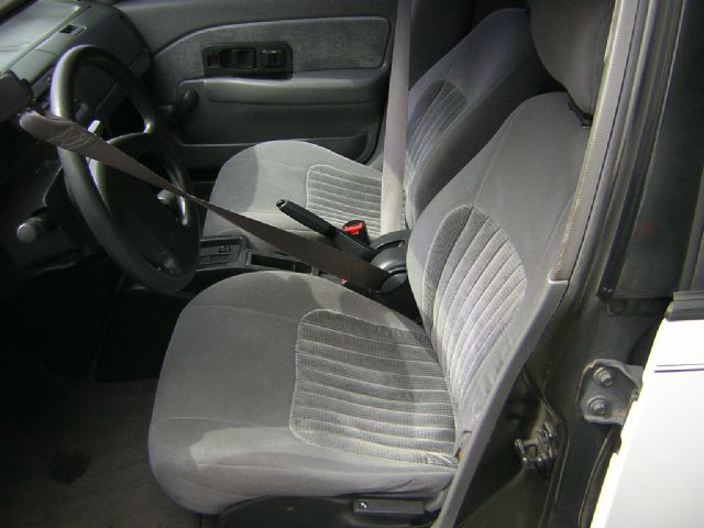 1992 Saturn S Series Base S