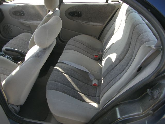 1997 Saturn S Series XLS