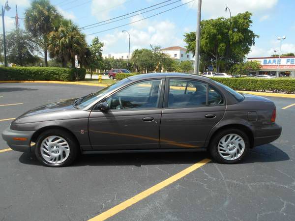 1999 Saturn S Series XLS