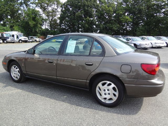 2000 Saturn S Series SE Front-wheel Drive