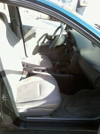 2001 Saturn S Series Base S