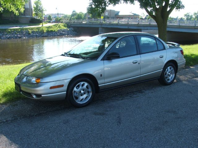 2002 Saturn S Series XLS