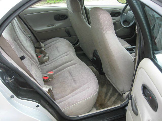 2002 Saturn S Series Base S