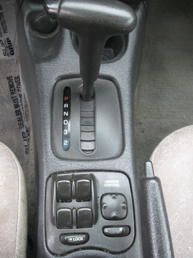 2002 Saturn S Series Base S