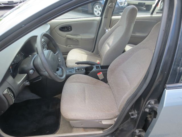 2002 Saturn S Series Base S