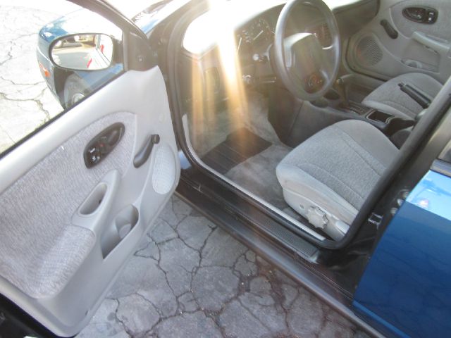 2002 Saturn S Series XLS