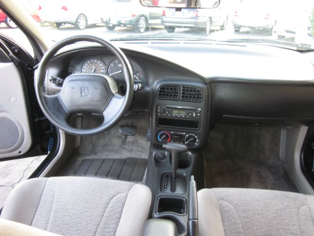 2002 Saturn S Series XLS