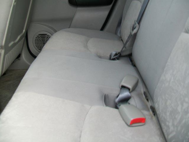 2004 Saturn VUE Base