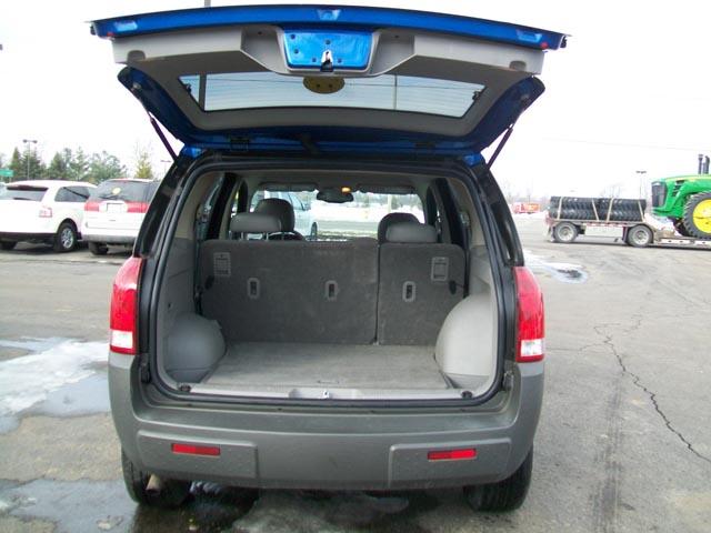 2004 Saturn VUE Base