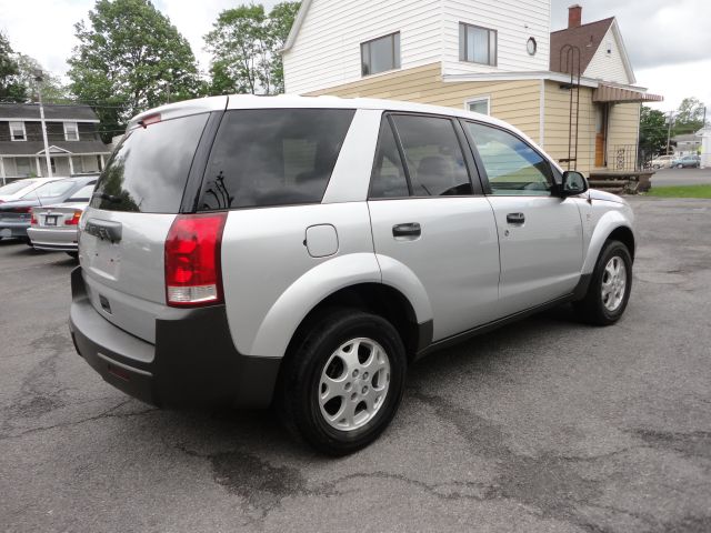 2004 Saturn VUE 740il 4dr Sdn Sedan