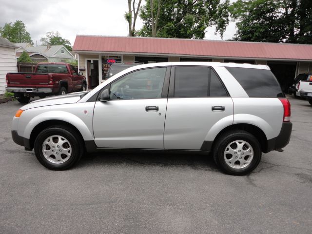 2004 Saturn VUE 740il 4dr Sdn Sedan