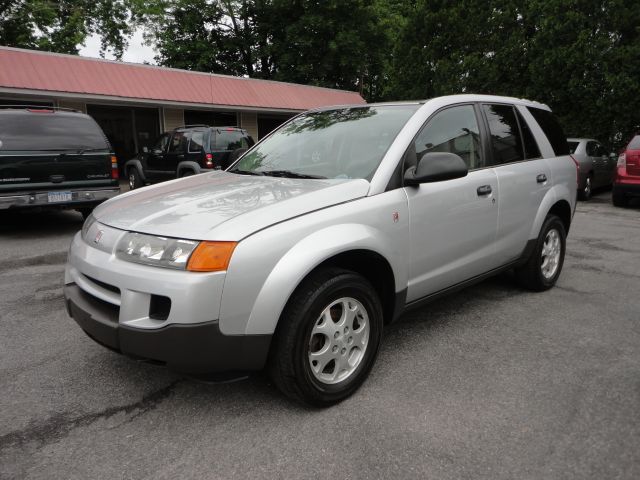 2004 Saturn VUE 740il 4dr Sdn Sedan