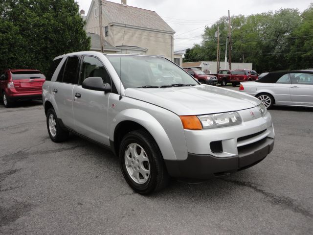 2004 Saturn VUE 740il 4dr Sdn Sedan