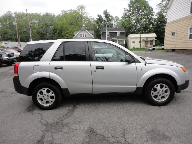 2004 Saturn VUE 740il 4dr Sdn Sedan