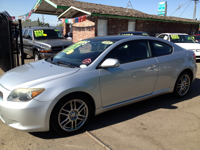 2005 Scion tC 2.0T