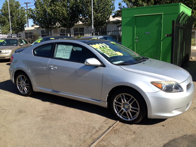 2005 Scion tC 2.0T