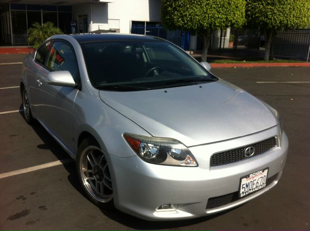 2005 Scion tC 2.0T