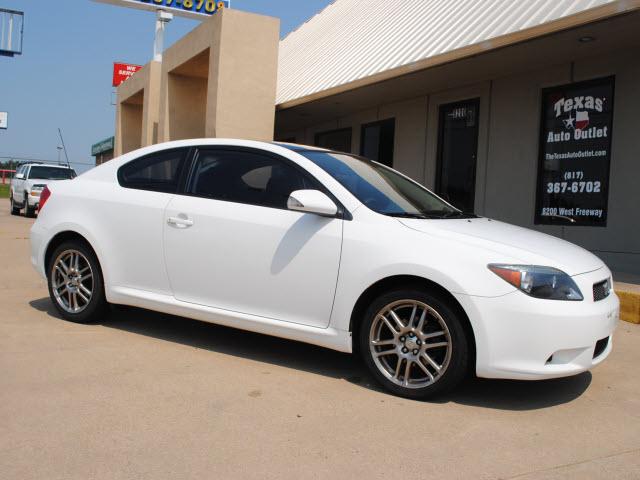 2005 Scion tC Unknown